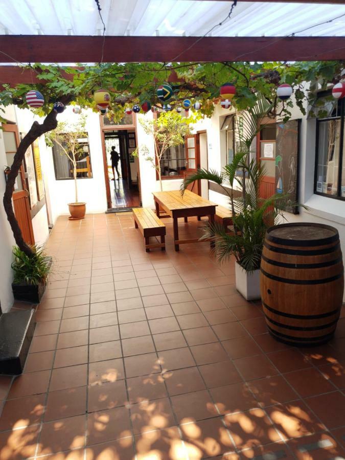 Hostel Zebra Crossing Backpacker Kapsztad Zewnętrze zdjęcie